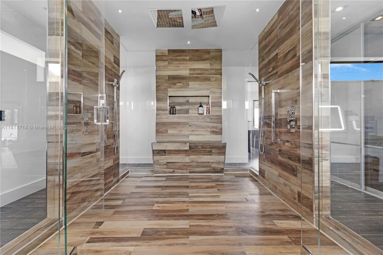 1601 Diplomat Pkwy, Hollywood, FL 33019 Photo