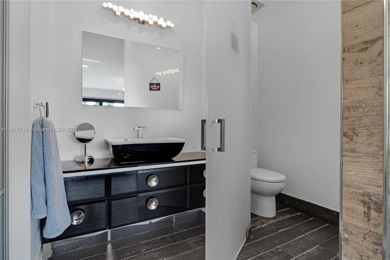 1601 Diplomat Pkwy, Hollywood, FL 33019 Photo