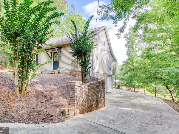 86 Waters Drive, Wedowee, AL 36278