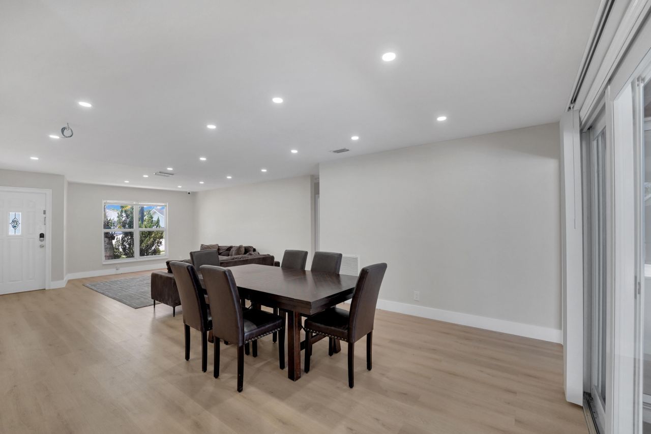 600 NW 12th Avenue, Boca Raton, FL 33486 Photo