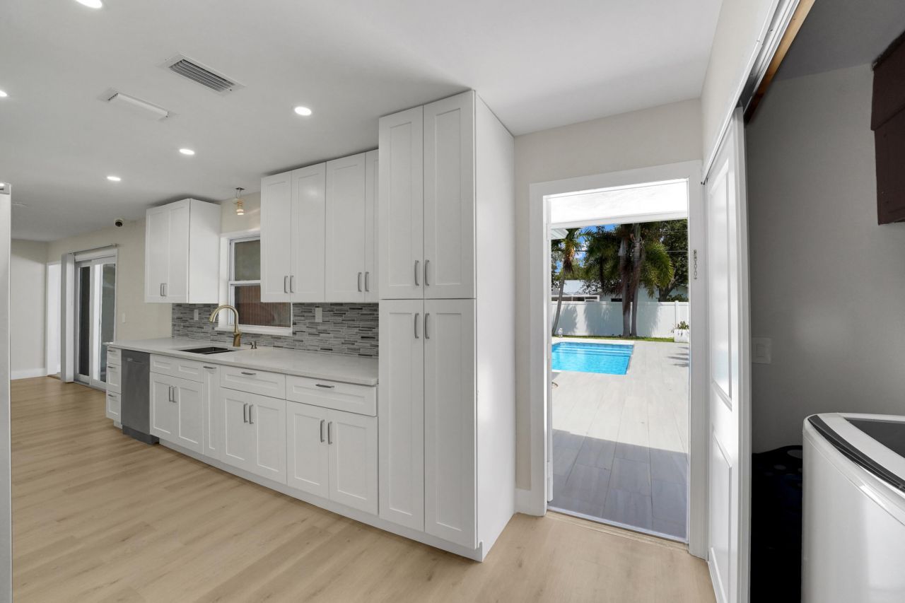 600 NW 12th Avenue, Boca Raton, FL 33486 Photo