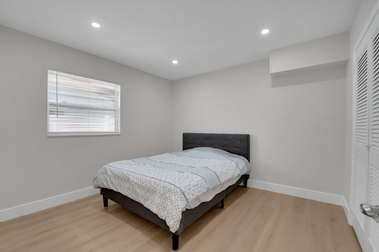 600 NW 12th Avenue, Boca Raton, FL 33486 Photo