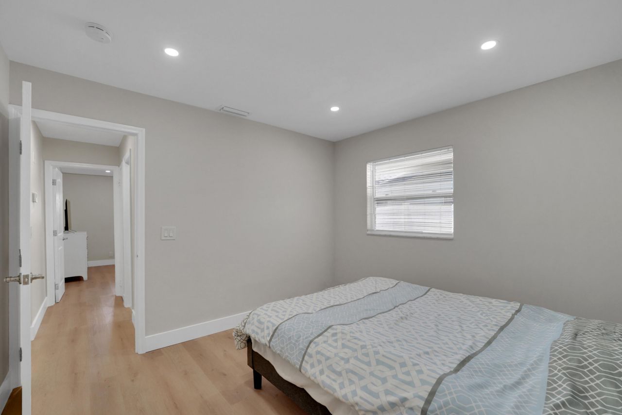 600 NW 12th Avenue, Boca Raton, FL 33486 Photo