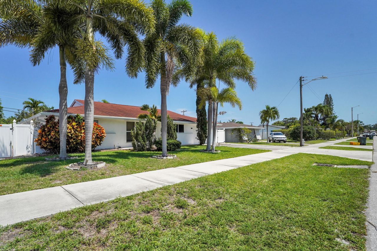 600 NW 12th Avenue, Boca Raton, FL 33486 Photo