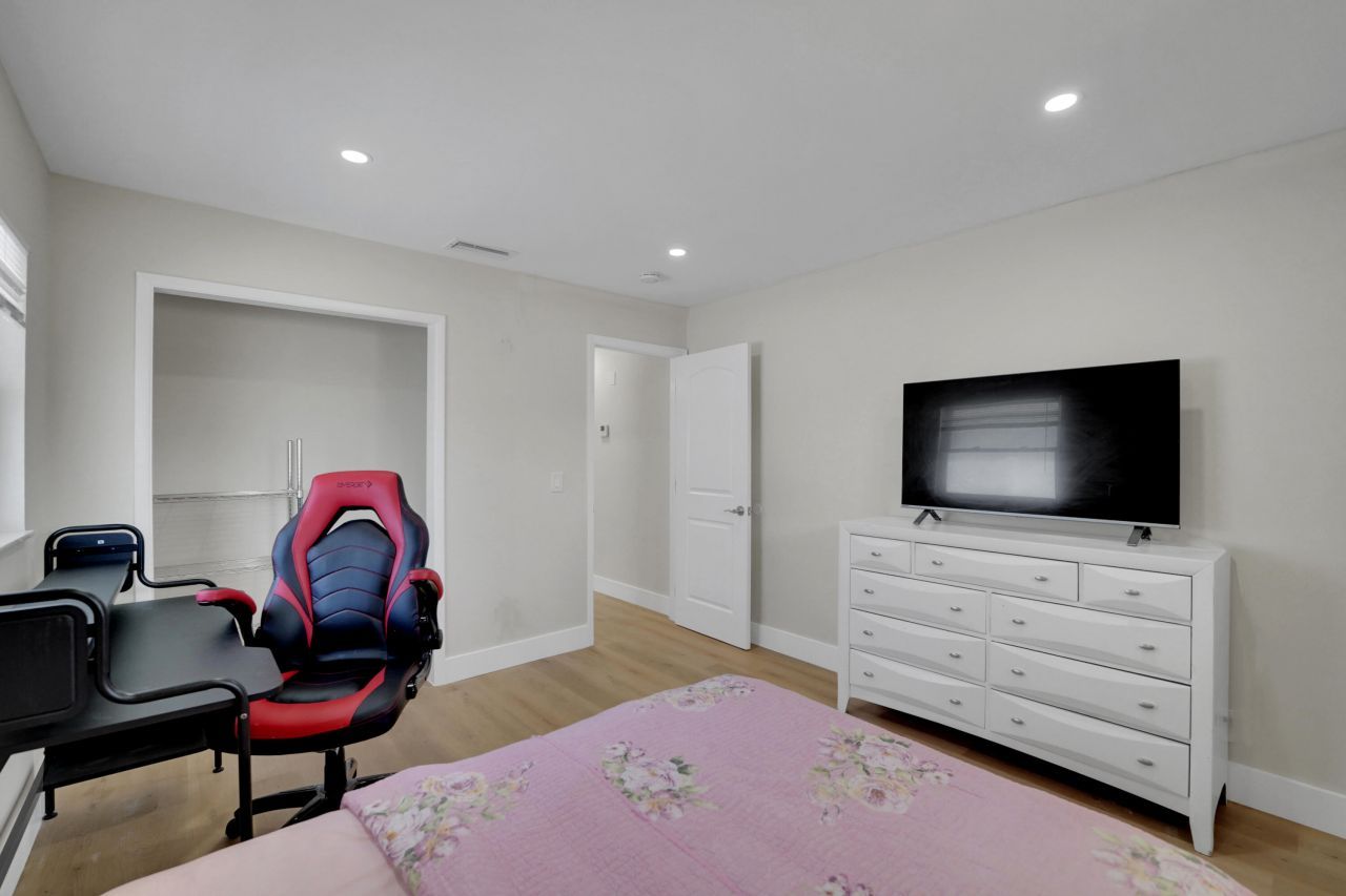 600 NW 12th Avenue, Boca Raton, FL 33486 Photo