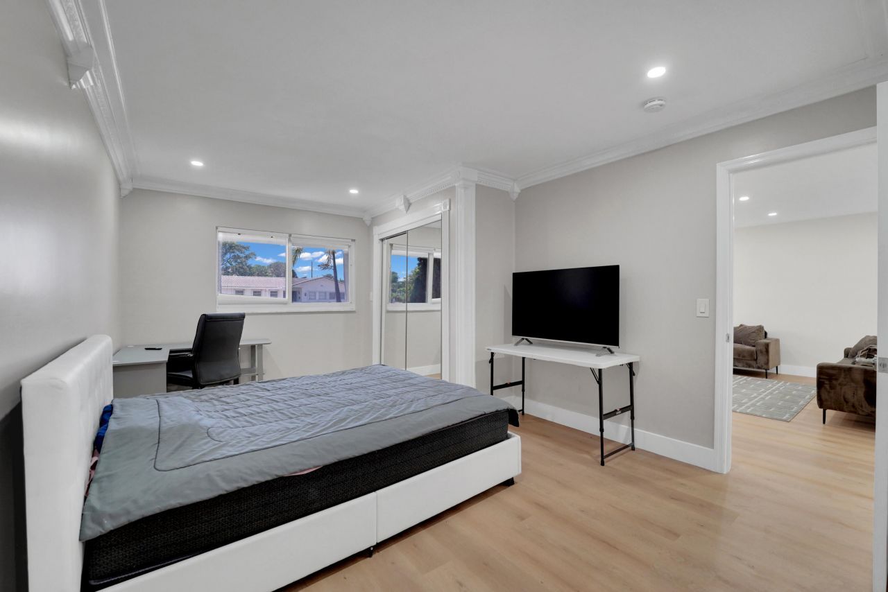 600 NW 12th Avenue, Boca Raton, FL 33486 Photo