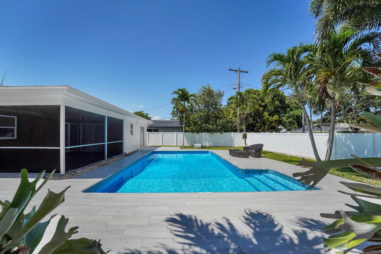 600 NW 12th Avenue, Boca Raton, FL 33486 Photo