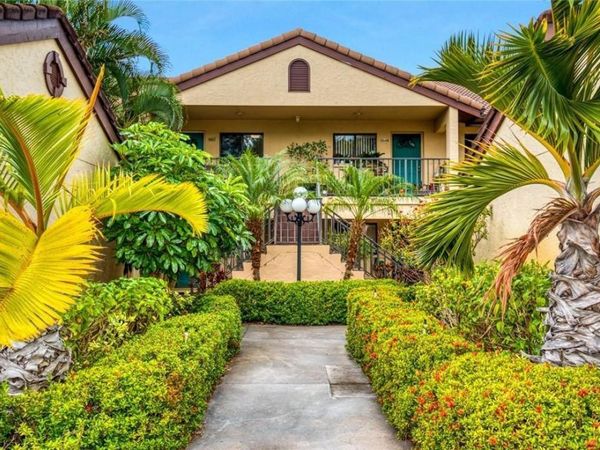 5652 ASHTON LAKE DRIVE, Unit 5652, SARASOTA, FL 34231