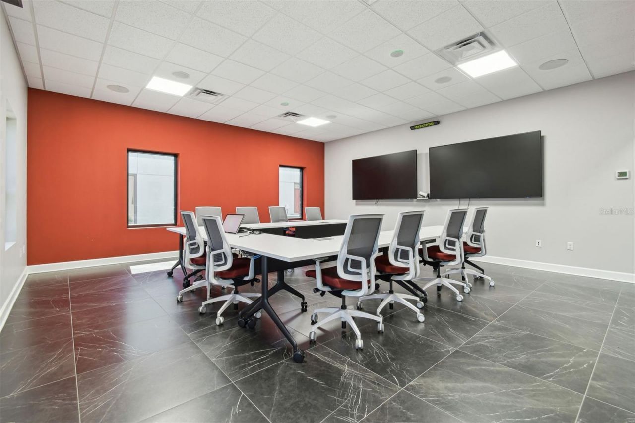 13908 Monroes Business Park, Tampa, FL 33635 Photo