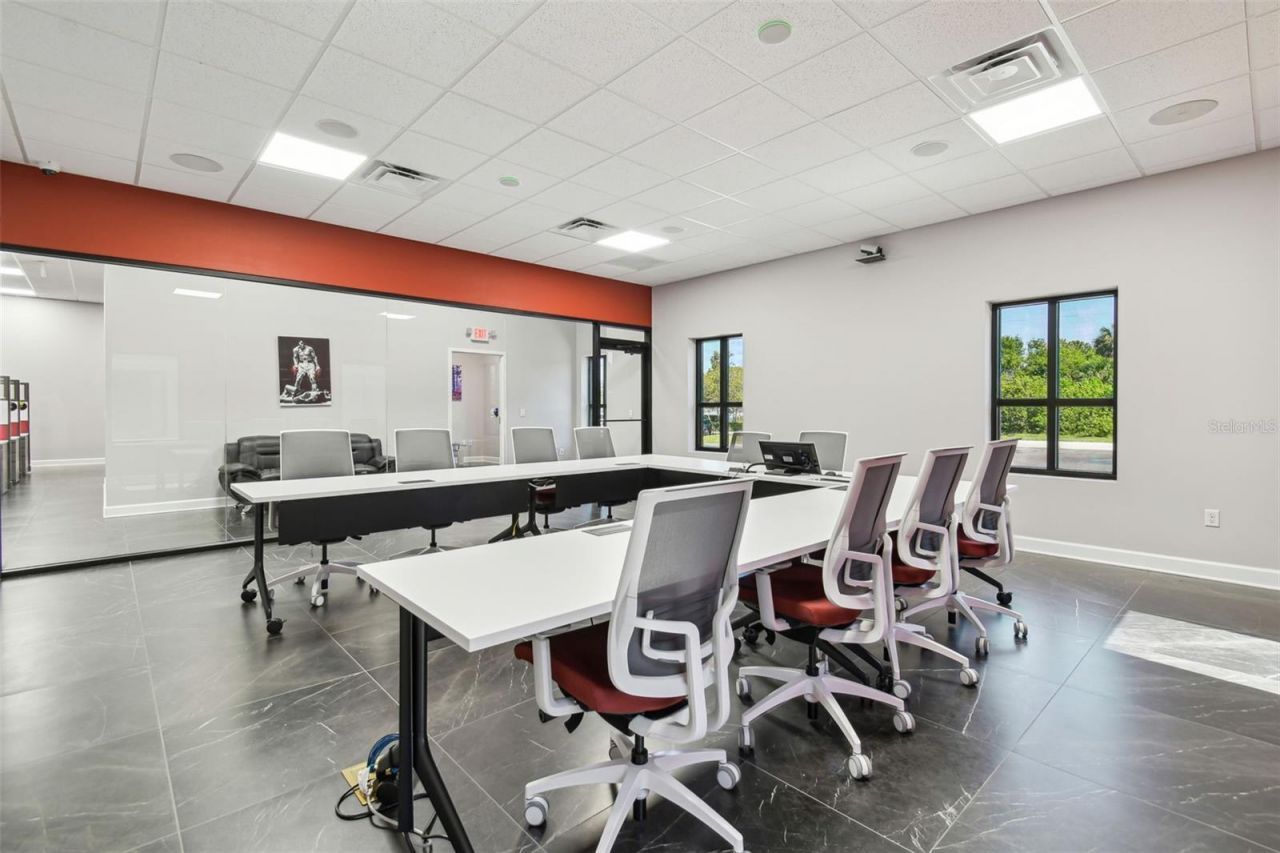 13908 Monroes Business Park, Tampa, FL 33635 Photo