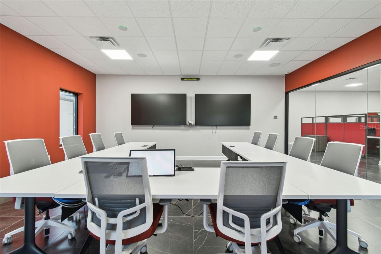 13908 Monroes Business Park, Tampa, FL 33635 Photo