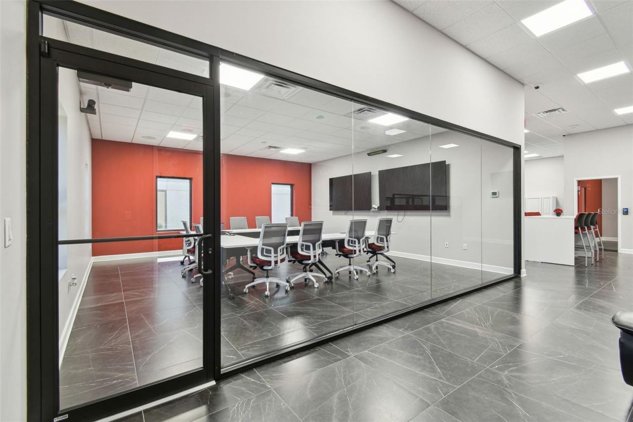 13908 Monroes Business Park, Tampa, FL 33635 Photo