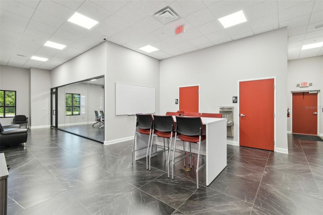 13908 Monroes Business Park, Tampa, FL 33635 Photo