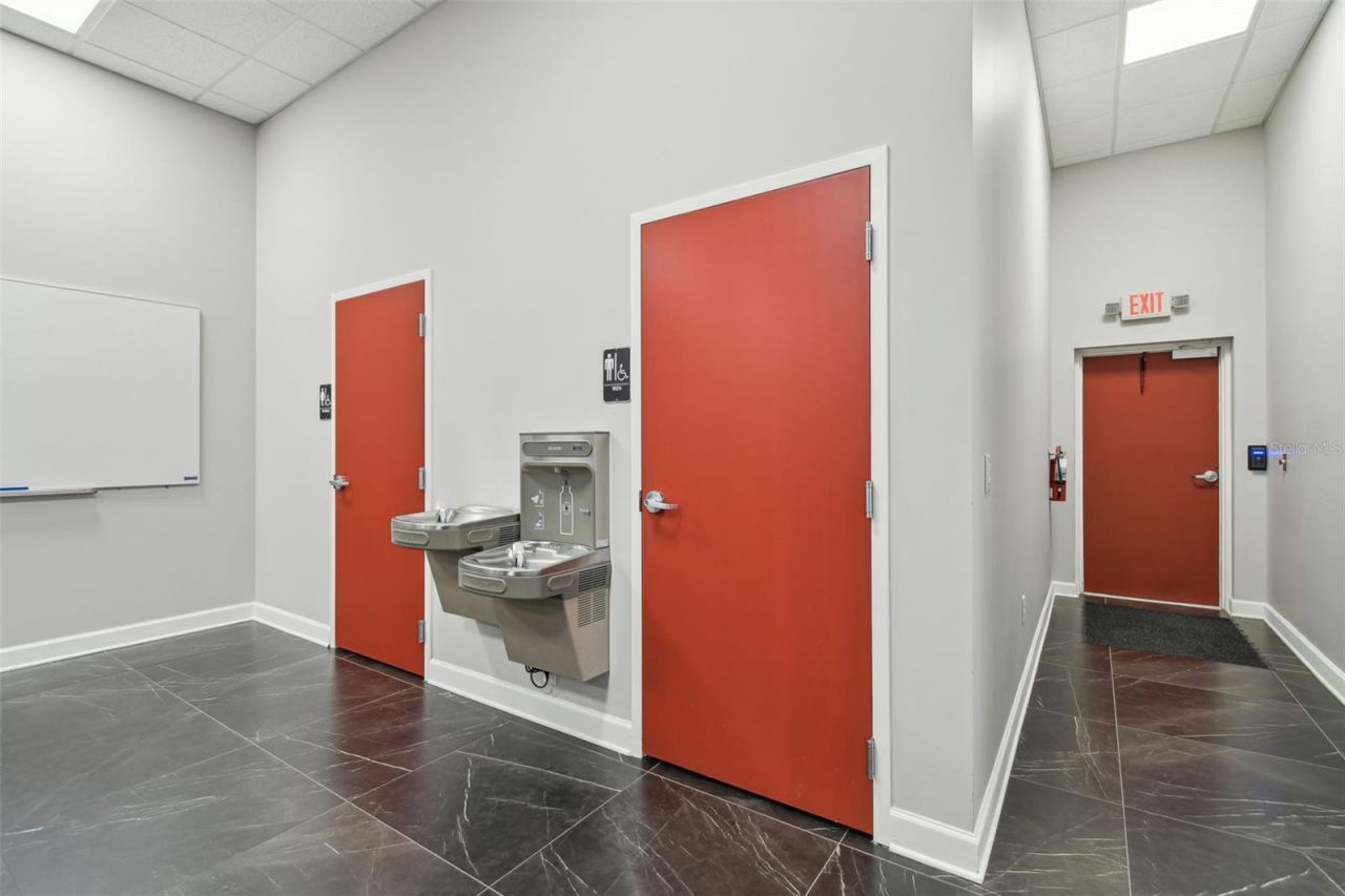 13908 Monroes Business Park, Tampa, FL 33635 Photo