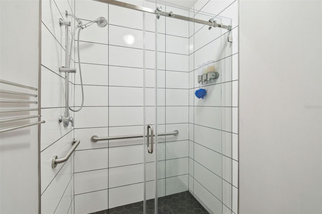 13908 Monroes Business Park, Tampa, FL 33635 Photo