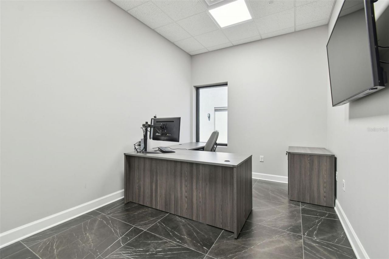 13908 Monroes Business Park, Tampa, FL 33635 Photo
