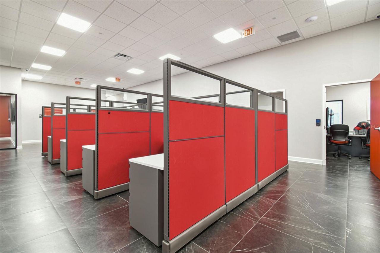 13908 Monroes Business Park, Tampa, FL 33635 Photo