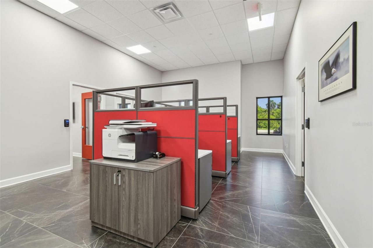 13908 Monroes Business Park, Tampa, FL 33635 Photo