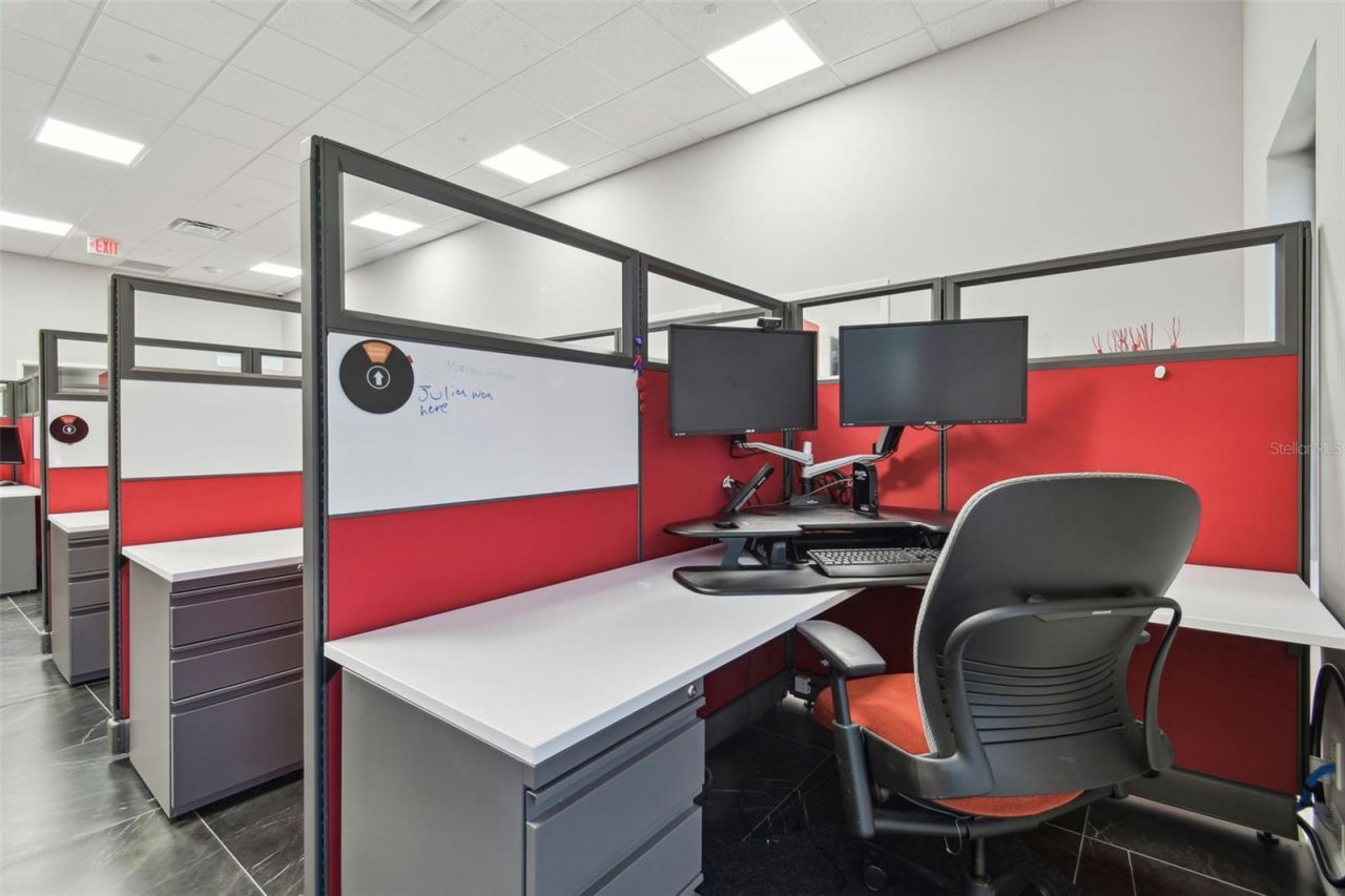 13908 Monroes Business Park, Tampa, FL 33635 Photo