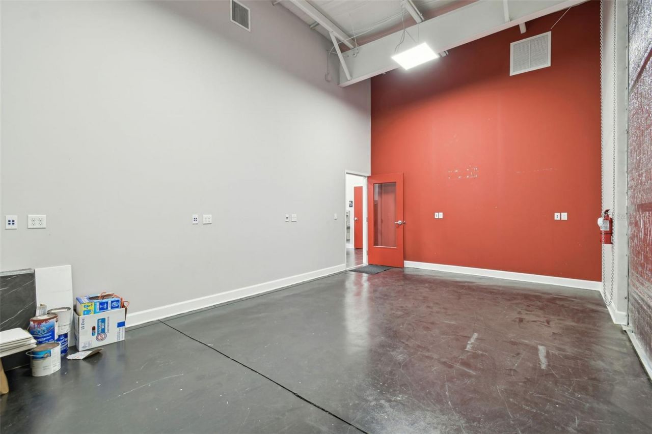 13908 Monroes Business Park, Tampa, FL 33635 Photo