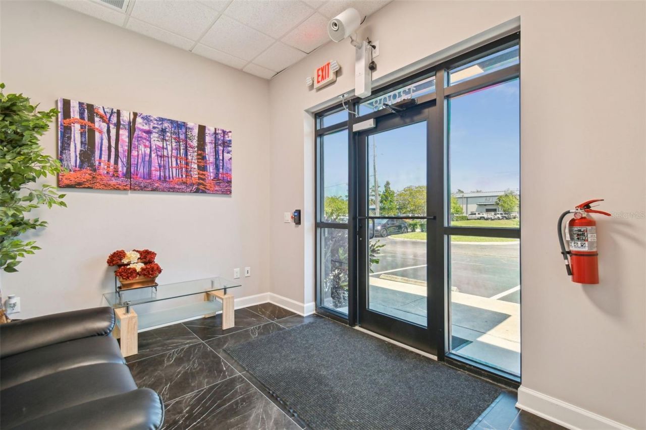 13908 Monroes Business Park, Tampa, FL 33635 Photo