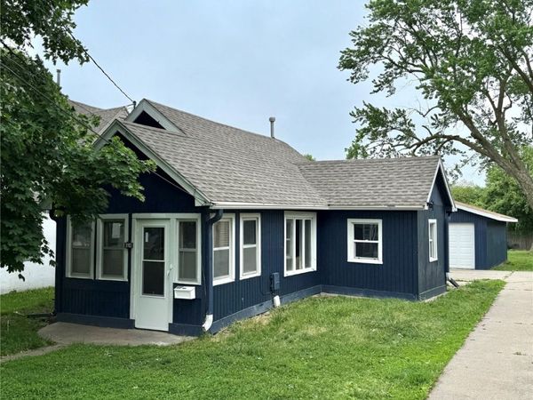 3903 SW 9th Street, Des Moines, IA 50315