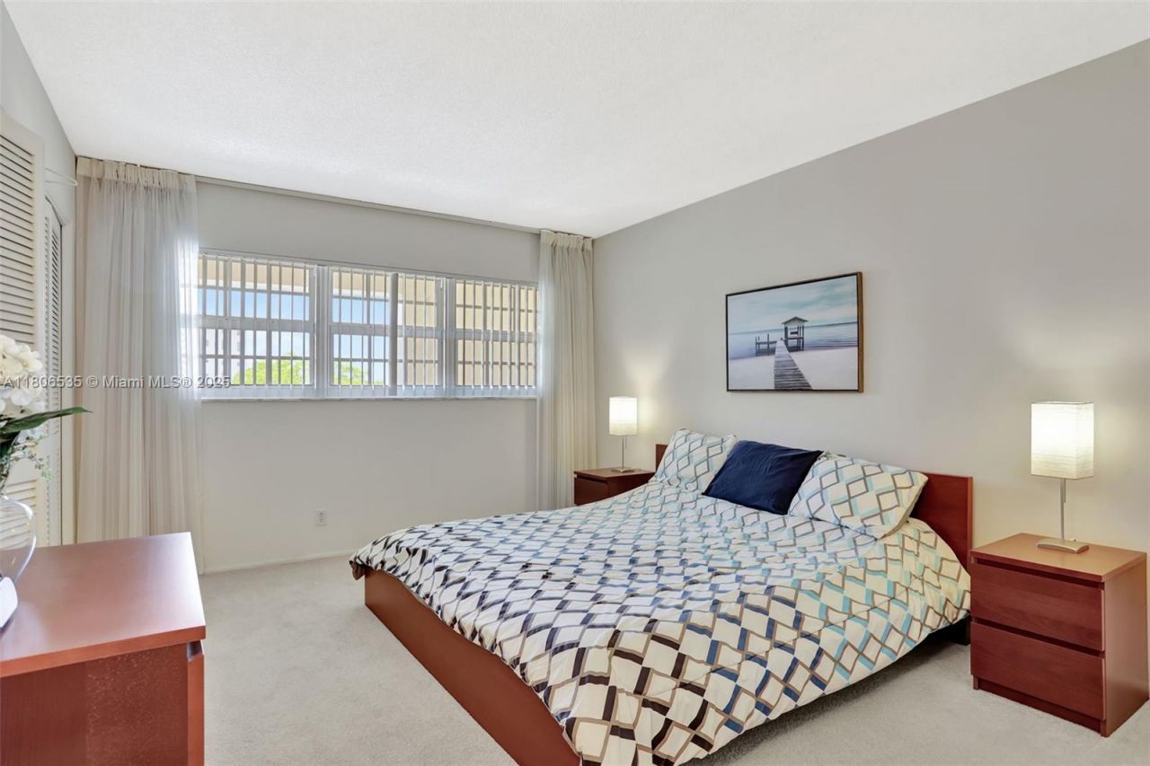 3091 N Course Dr, Unit 502, Pompano Beach, FL 33069 Photo