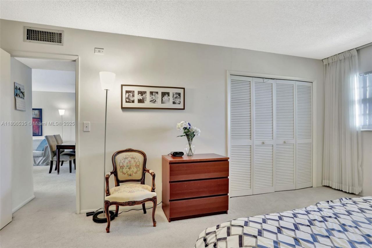 3091 N Course Dr, Unit 502, Pompano Beach, FL 33069 Photo