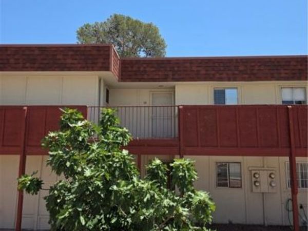 5440 Swenson Street , Unit 18, Las Vegas, NV 89119