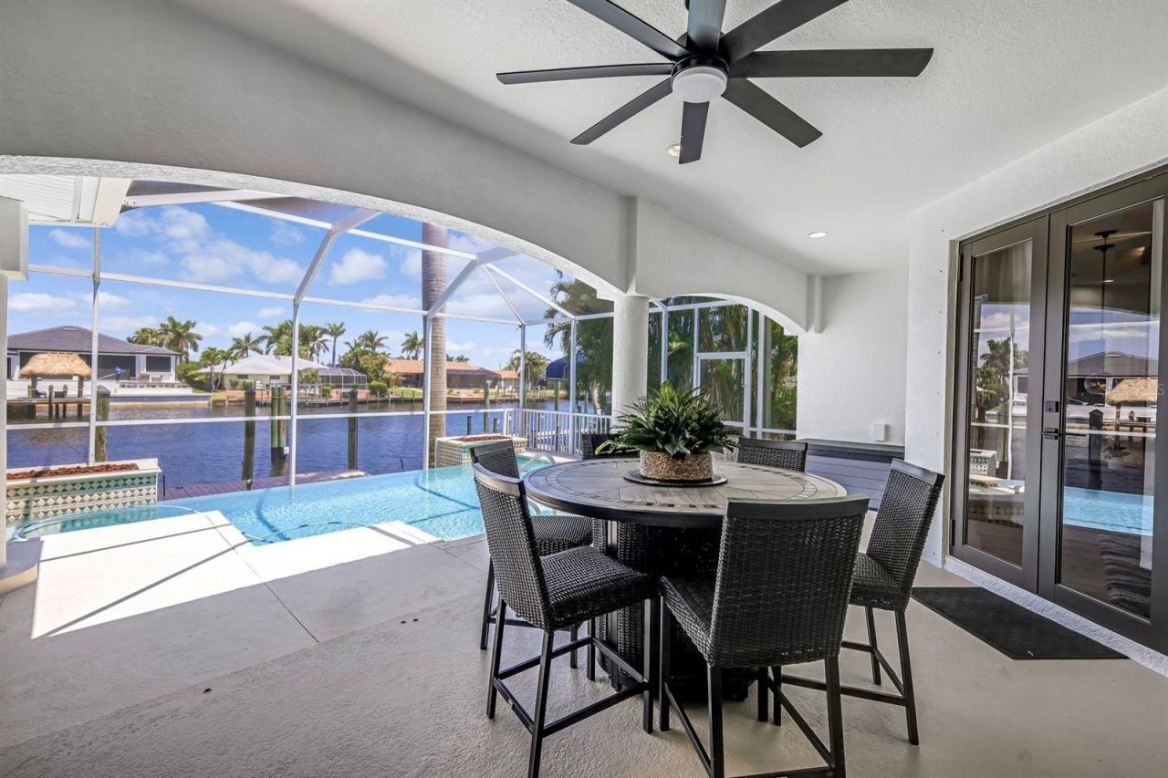 3917 SE 19th Avenue, Cape Coral, FL 33904 Photo