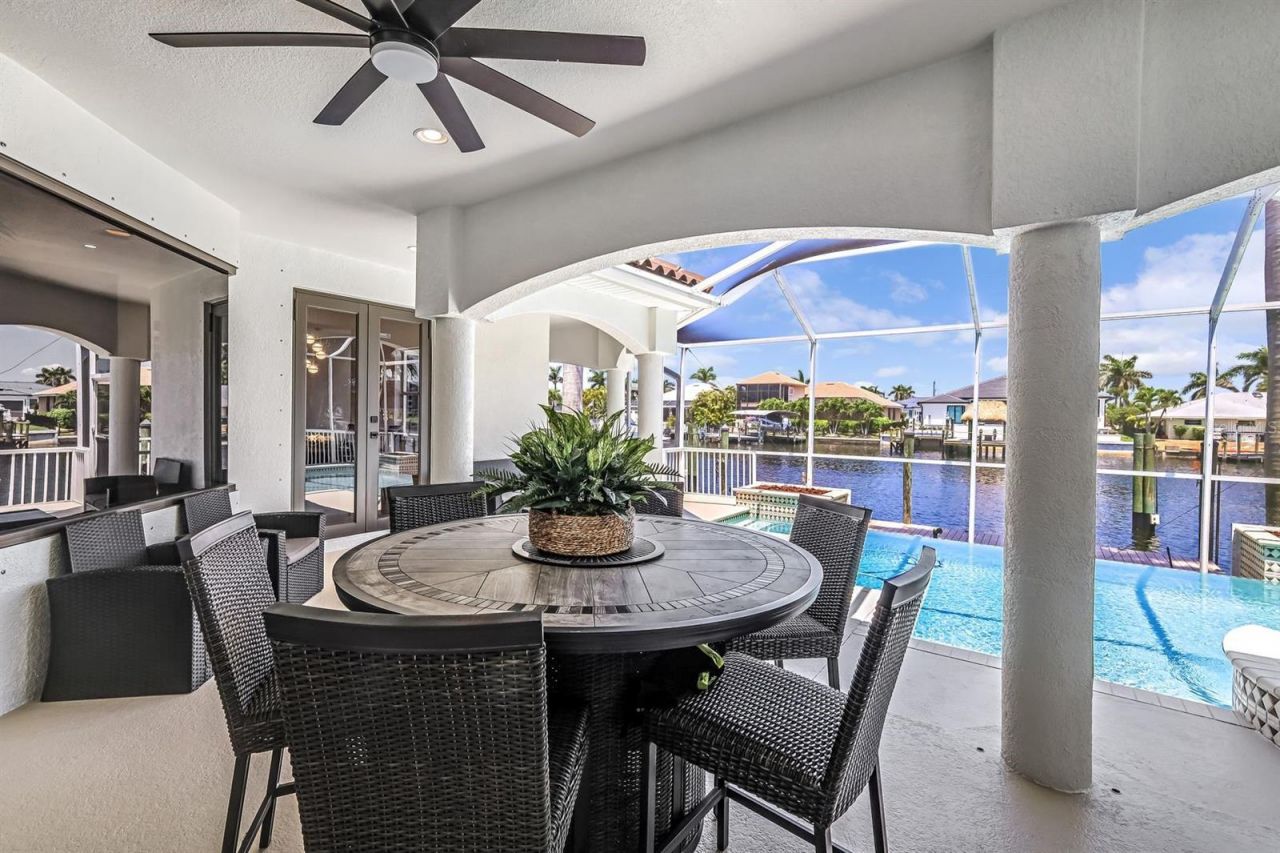 3917 SE 19th Avenue, Cape Coral, FL 33904 Photo