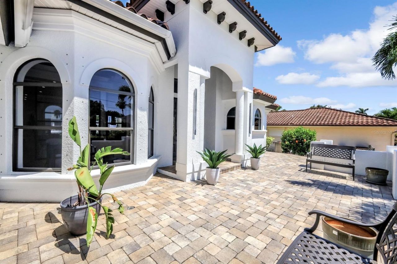 3917 SE 19th Avenue, Cape Coral, FL 33904 Photo