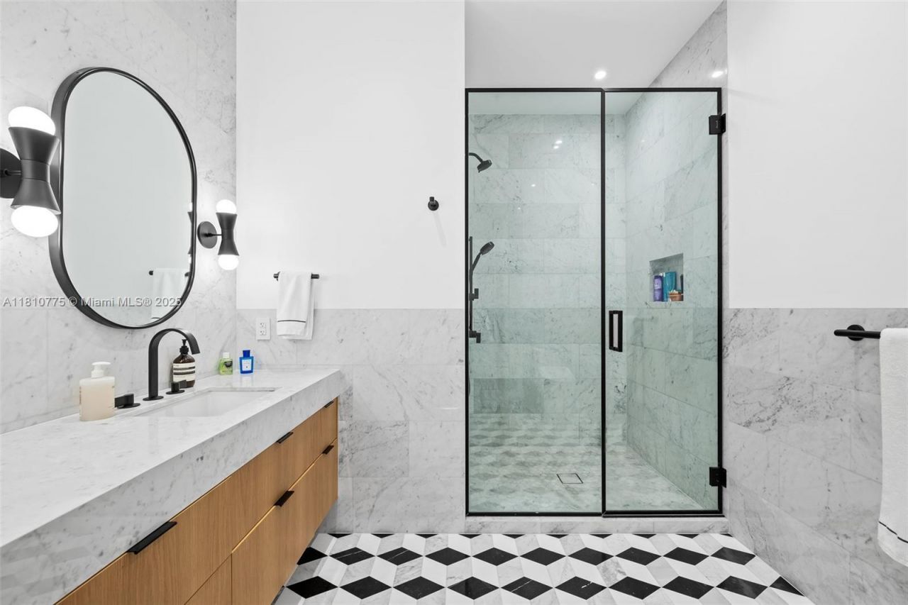 725 NE 22nd Street, Unit PH3C, Miami, FL 33137 Photo