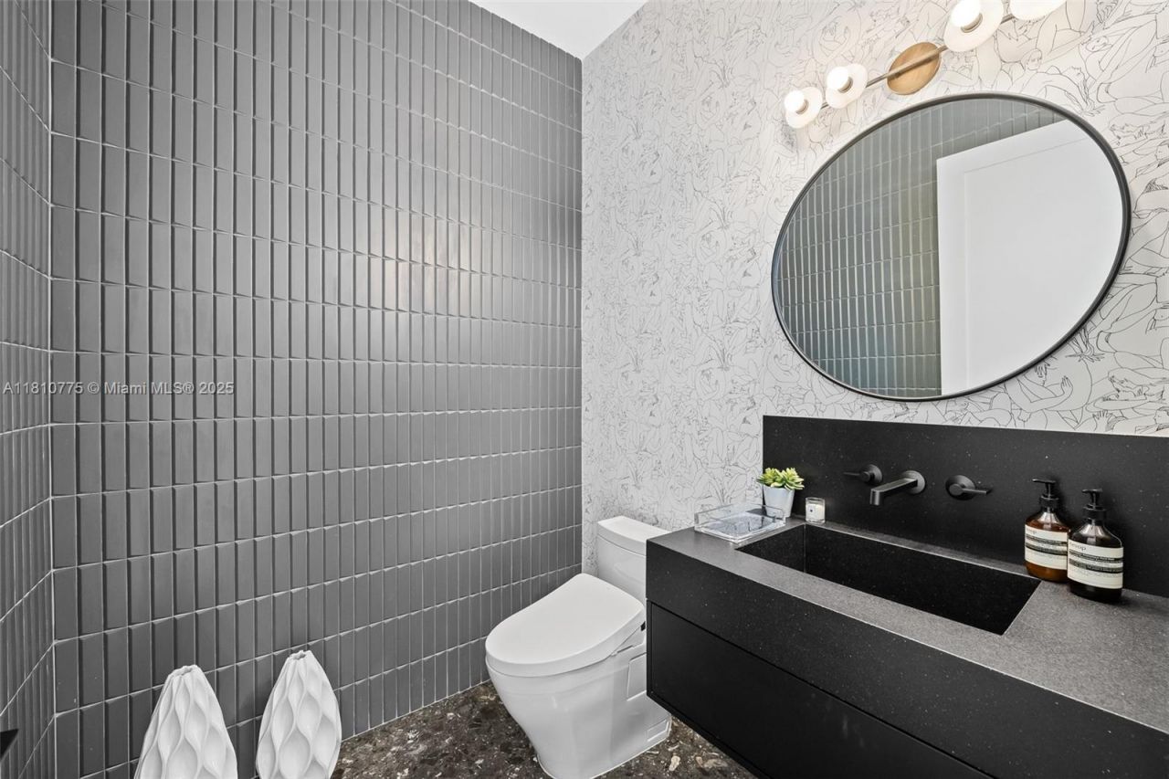 725 NE 22nd Street, Unit PH3C, Miami, FL 33137 Photo