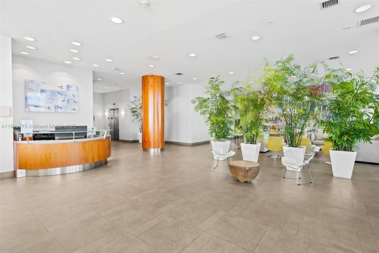 725 NE 22nd Street, Unit PH3C, Miami, FL 33137 Photo