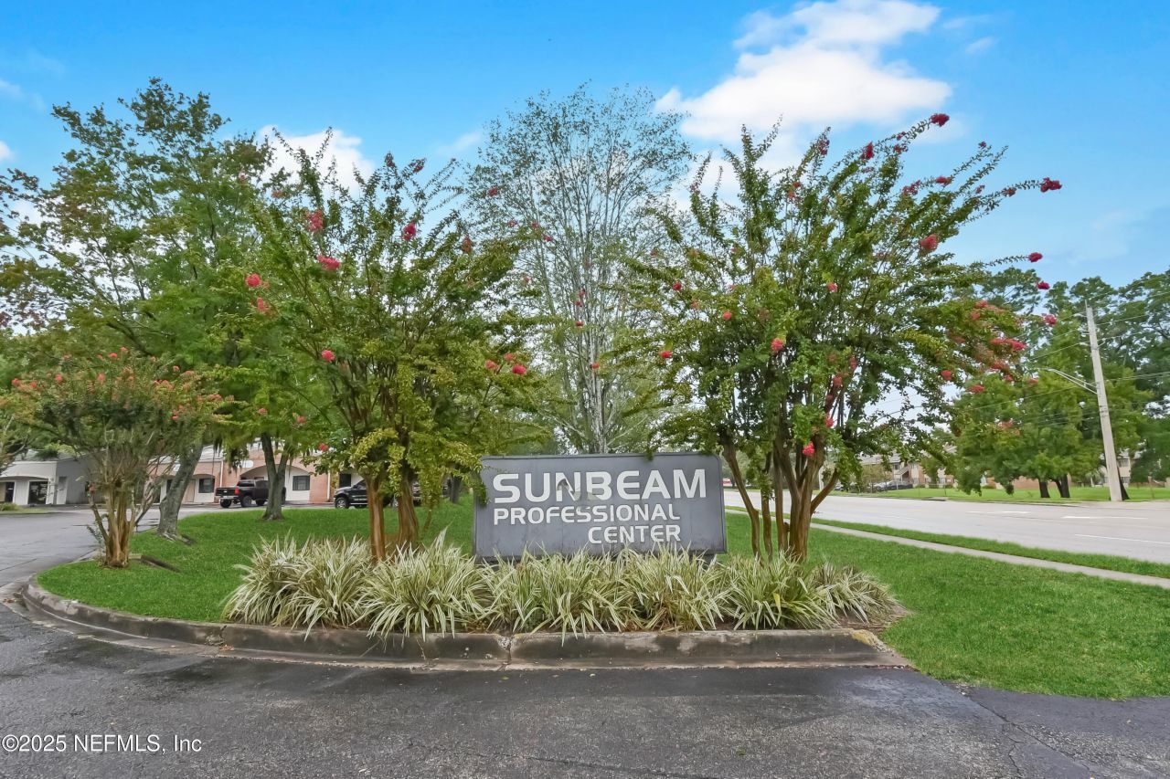 3938 Sunbeam Road, Jacksonville, FL 32257 Photo