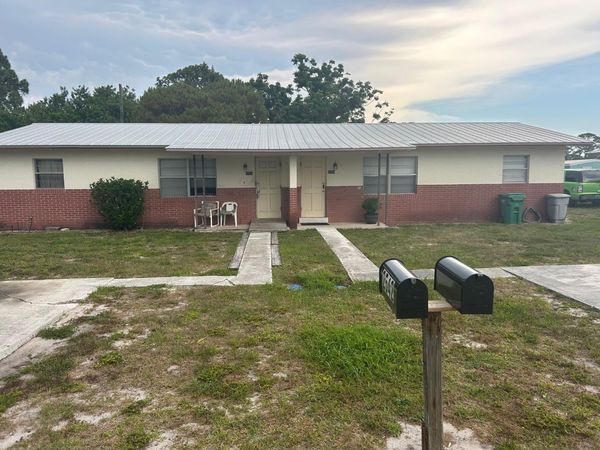 2536 Seneca Avenue, Fort Pierce, FL 34946