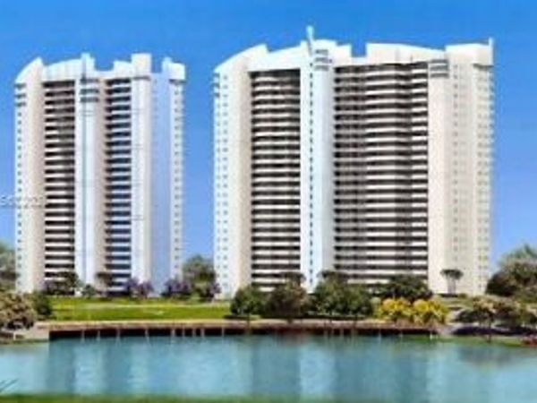 14951 Royal Oaks Ln, Unit 1804, North Miami, FL 33181