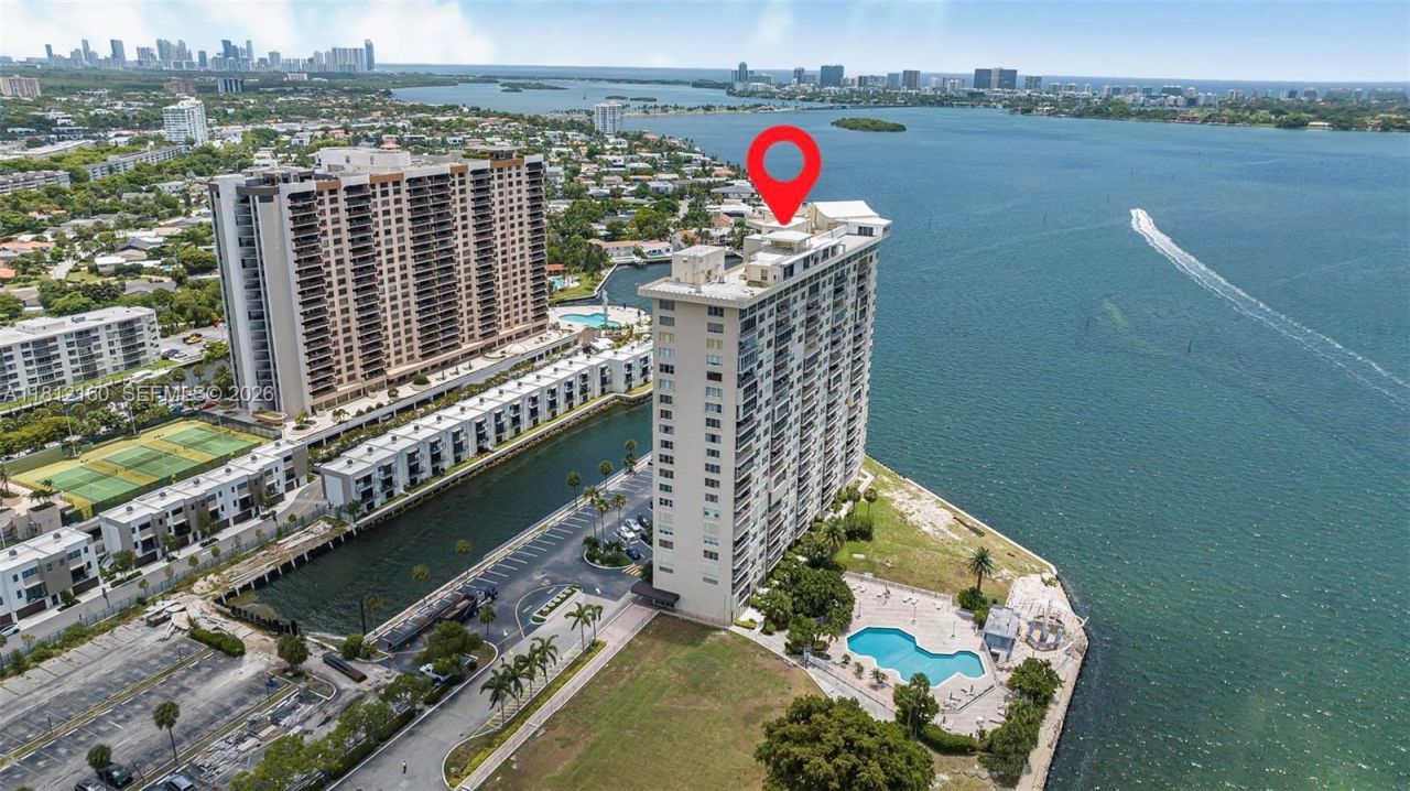 11111 Biscayne Blvd, Unit 8C, Miami, FL 33181 Photo