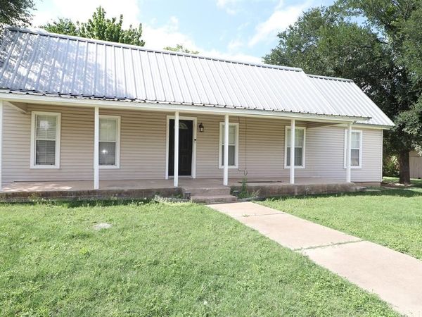 1065 W Pecan Street, Stephenville, TX 76401