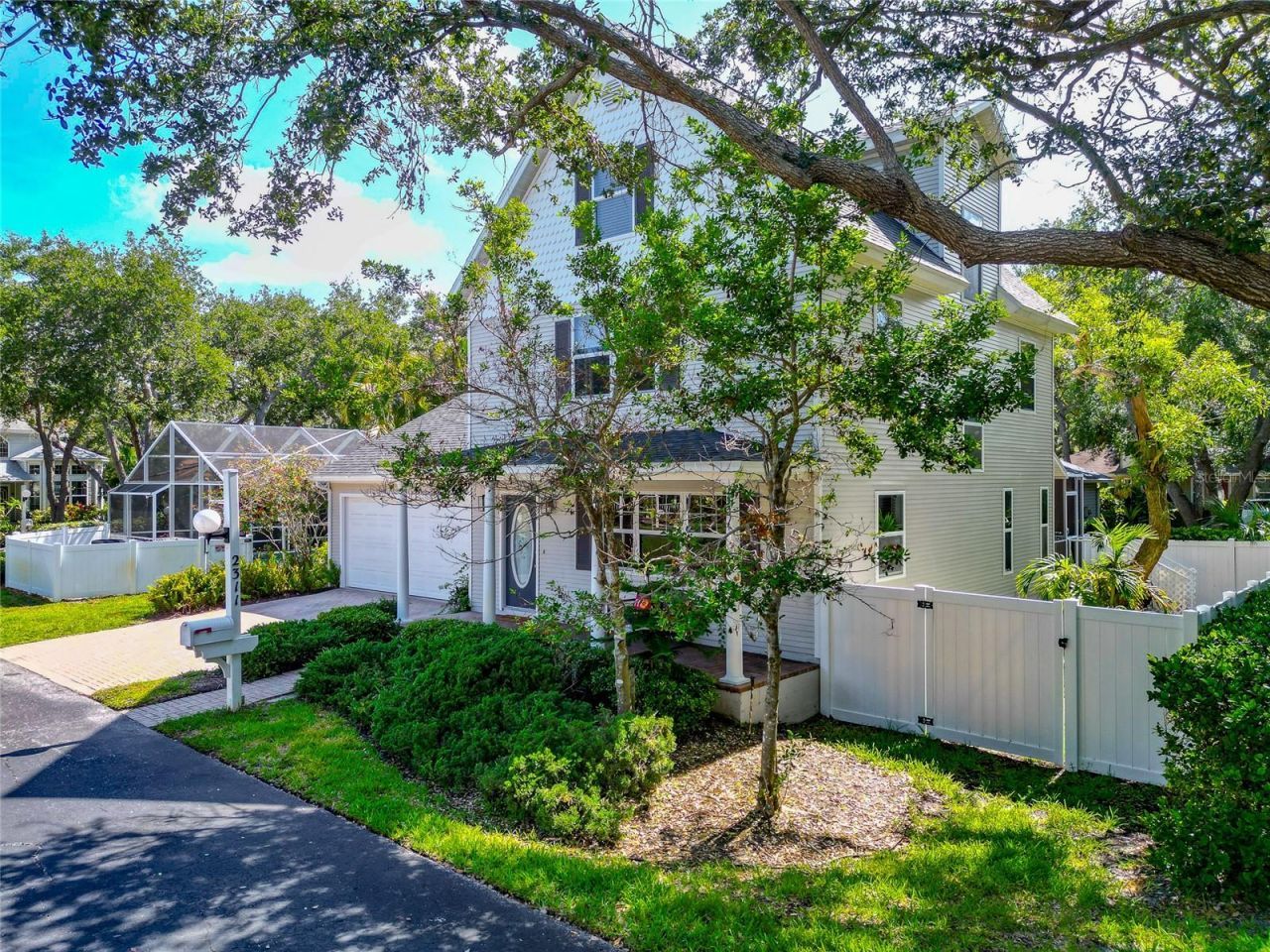 2311 64th Street Court W, Bradenton, FL 34209 Photo