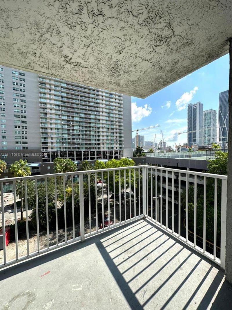 850 N Miami Ave, Unit W-2003, Miami, FL 33136 Photo