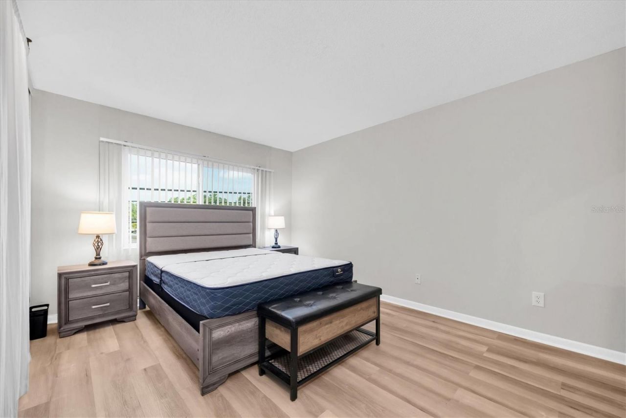 6400 46th Avenue N, Unit 203, Kenneth City, FL 33709 Photo