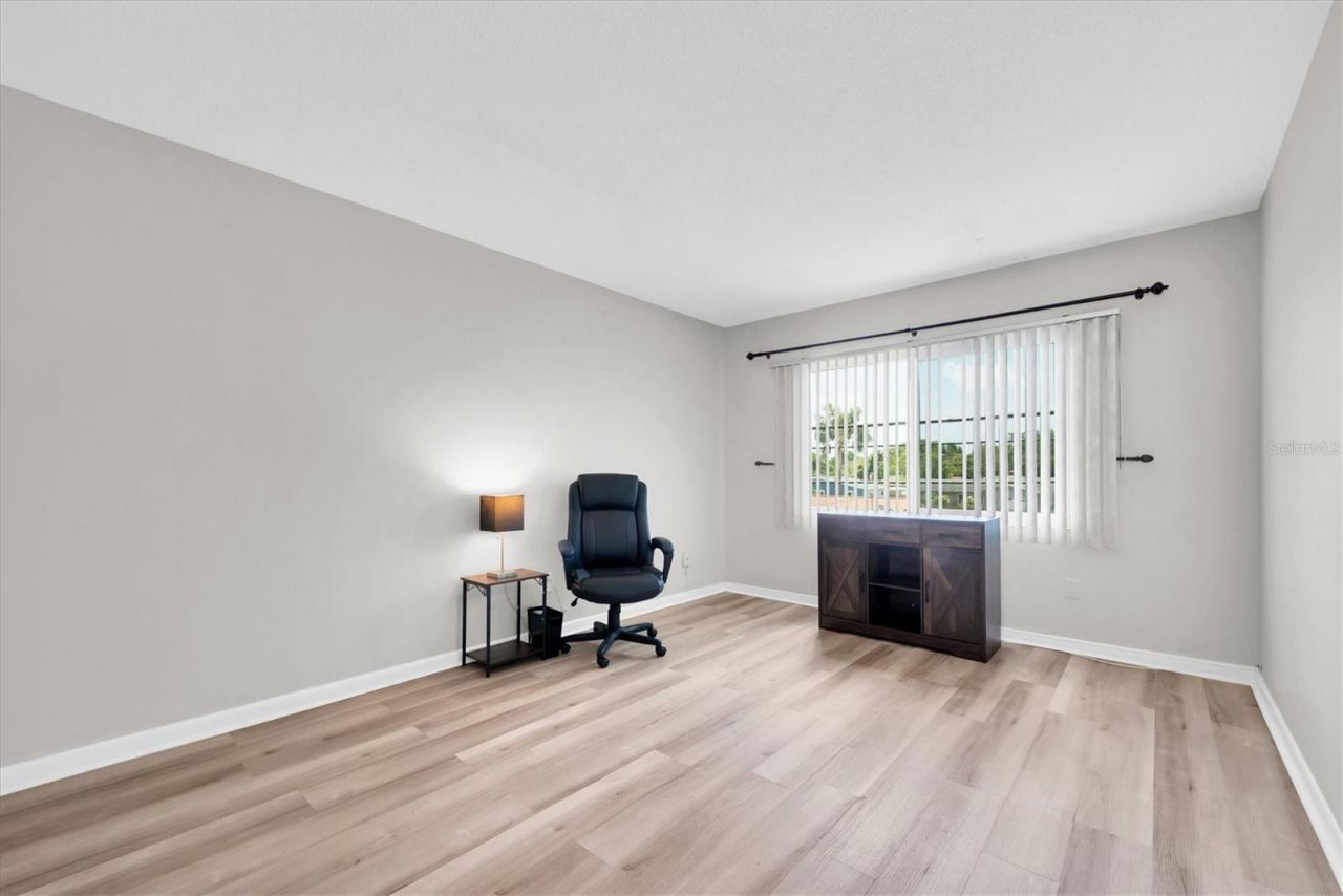 6400 46th Avenue N, Unit 203, Kenneth City, FL 33709 Photo