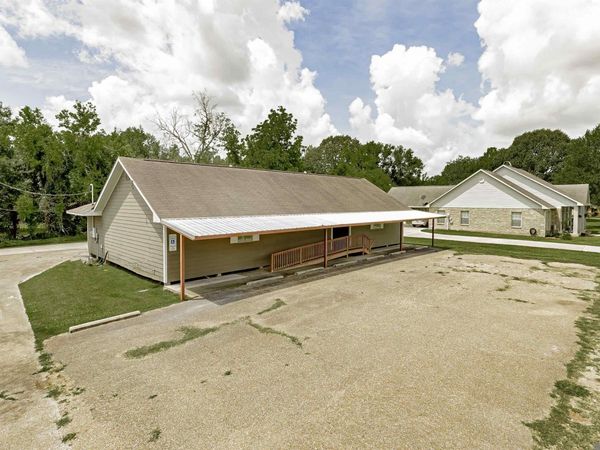 8220 Norwood St, Livonia, LA 70755