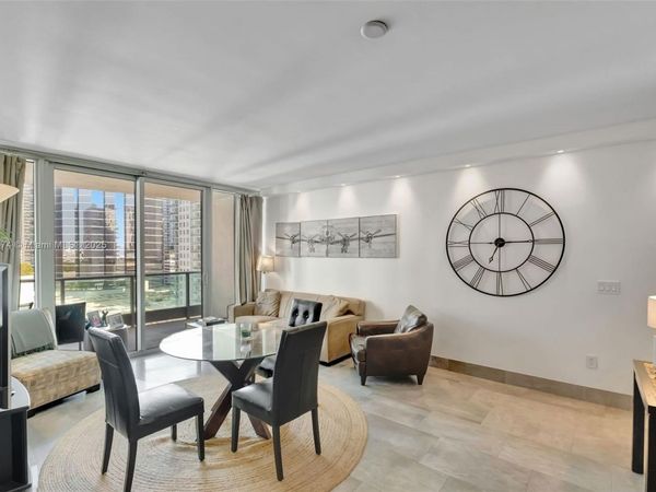 1331 Brickell Bay Dr, Unit 1504, Miami, FL 33131