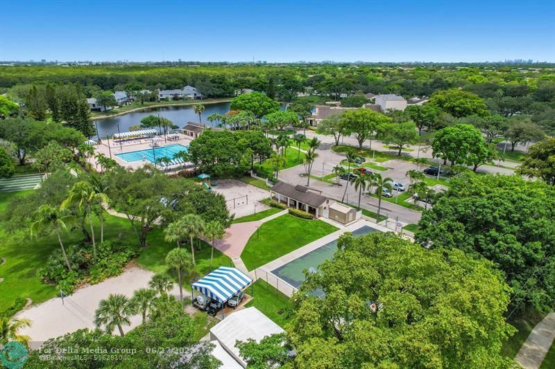 4161 Coral Tree Cir, Unit 362, Coconut Creek, FL 33073 Photo