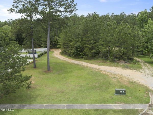 2 S Of Fields, Hattiesburg, MS 39402