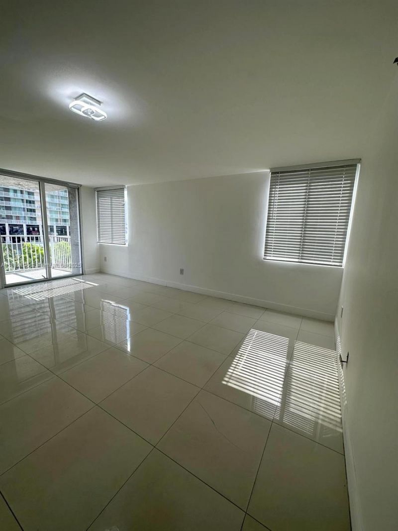 850 N Miami Ave, Unit W-609, Miami, FL 33136 Photo