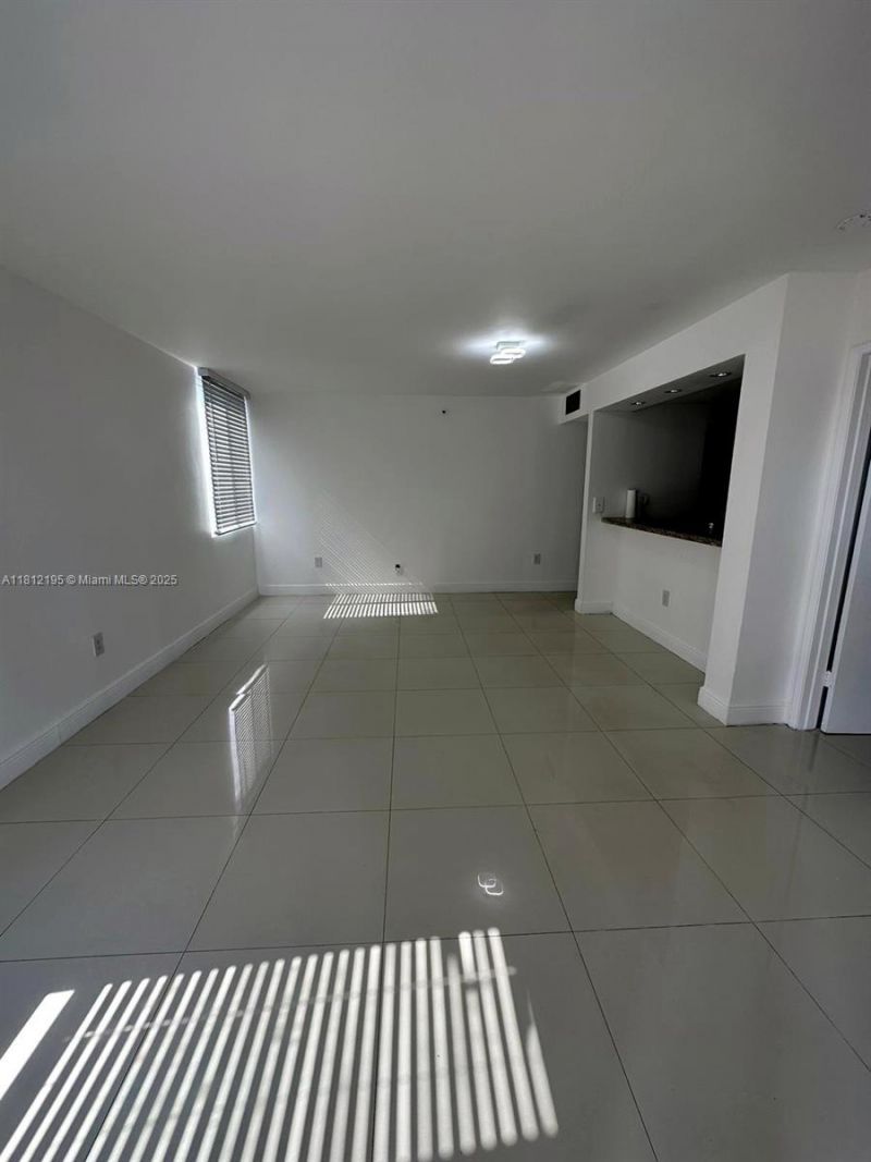 850 N Miami Ave, Unit W-609, Miami, FL 33136 Photo